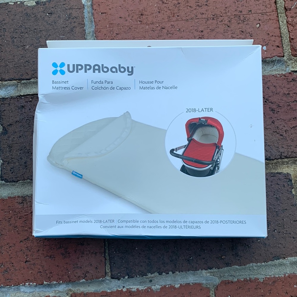 NEW UppaBaby bassinet mattress cover